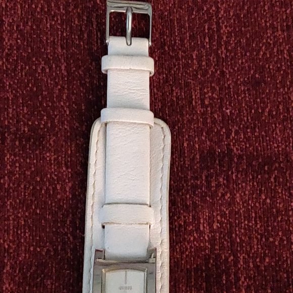 Amaze-Zing (B1) Sale!!  #223 Guess Watch - Picture 3 of 12